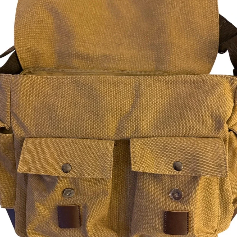 Vintage Style Messenger Bag with Computer Sleeve Crossbody / Shoulder Bag - New